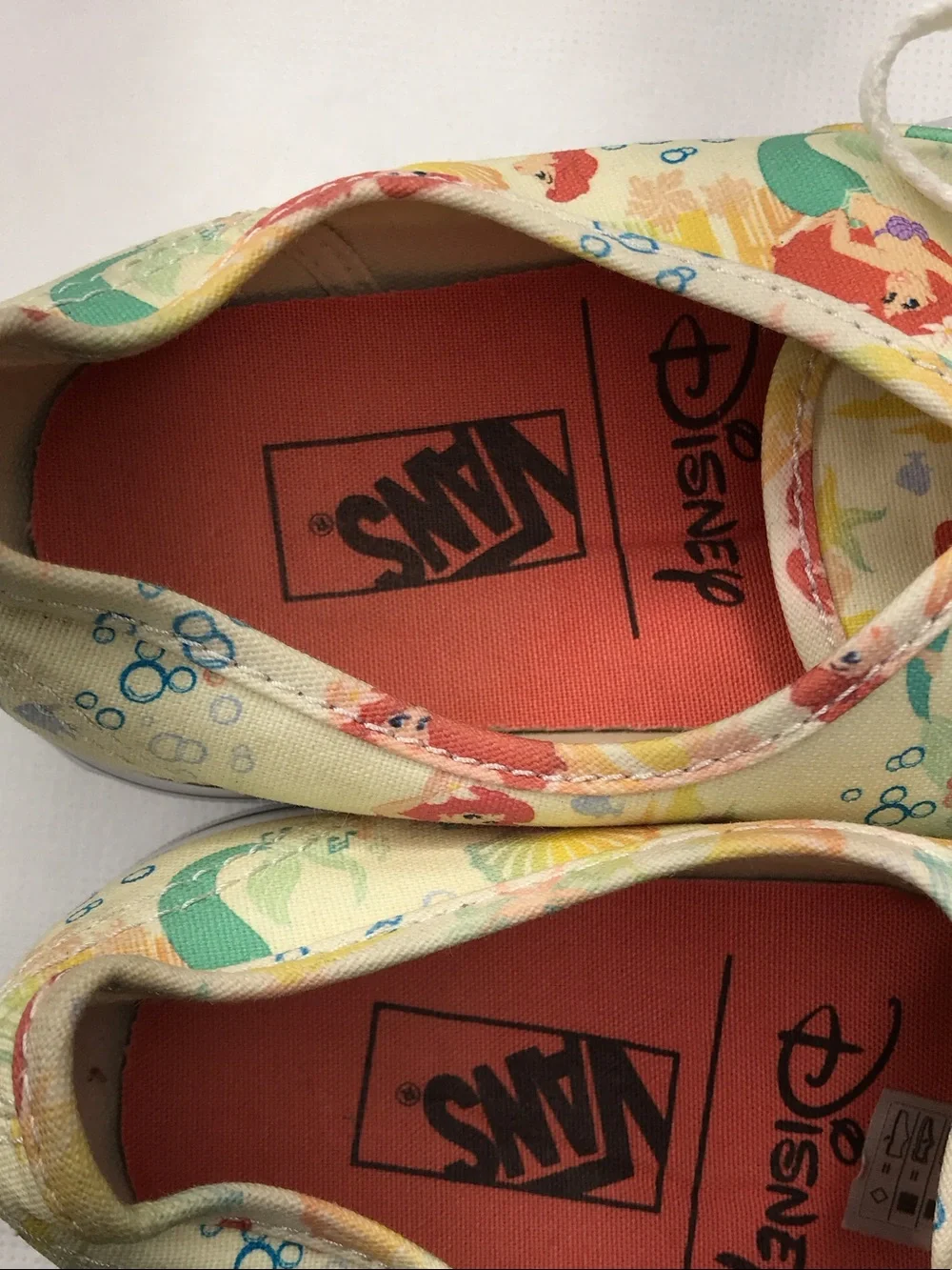 Vans Disney Little Mermaid Canvas Sneakers with Multi-Color Print 7.5 Women’s
